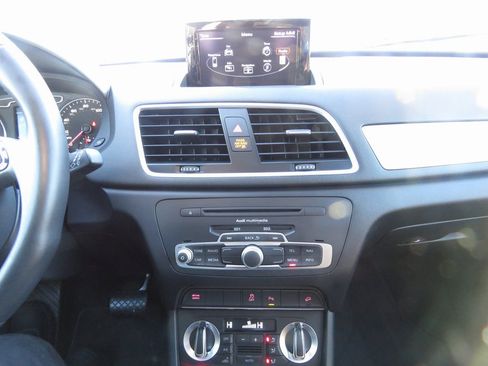 Used 2015 Audi Q3 2.0T Premium Plus image 24