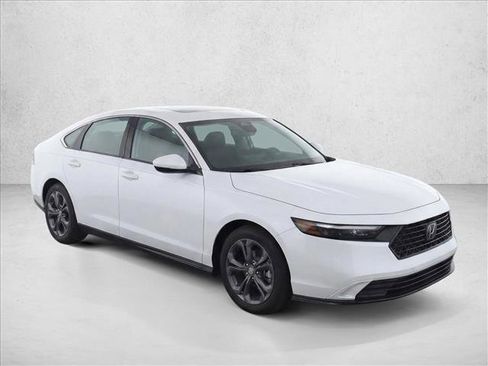 Used 2023 Honda Accord EX image 3