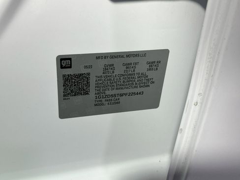 Used 2023 Chevrolet Malibu LT image 39