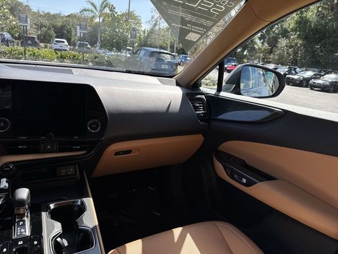 Used 2024 Lexus NX 250 250 Premium w/ Towing Package (2000 Lbs) image 16