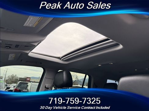 Used 2017 Cadillac Escalade Luxury image 22