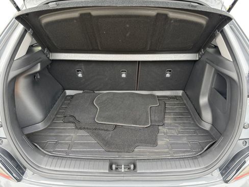 Used 2023 Hyundai Kona SE image 17