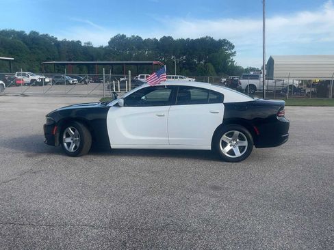 Used 2021 Dodge Charger Police w/ Fleet Safety Group RWD image 4