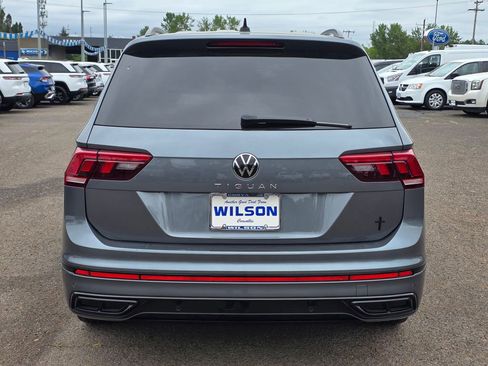 Used 2024 Volkswagen Tiguan SE R-Line FWD image 7