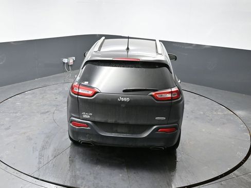 Used 2015 Jeep Cherokee Latitude w/ Cold Weather Group image 22