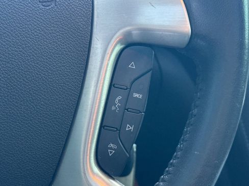 Used 2014 GMC Acadia Denali image 32