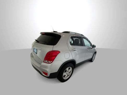 Used 2019 Chevrolet Trax LT w/ LT Convenience Package AWD/4WD image 8