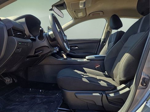 Used 2025 Nissan Sentra SV image 22