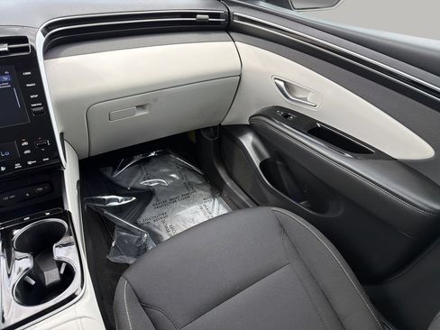 Used 2022 Hyundai Tucson SEL AWD/4WD image 16
