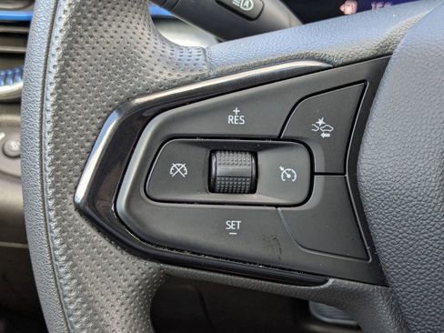 Used 2025 Chevrolet Trax LT image 26