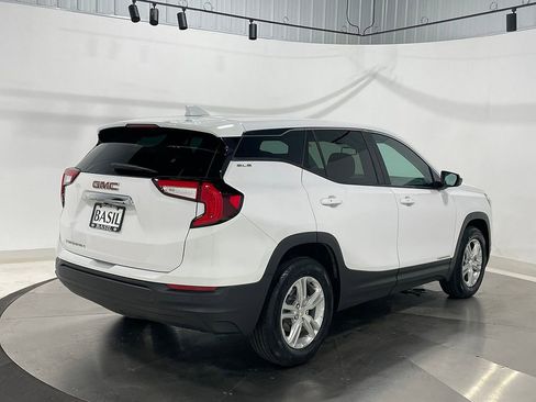 Used 2023 GMC Terrain SLE FWD image 11