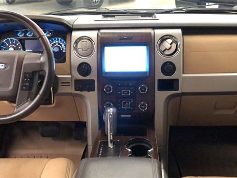Used 2014 Ford F150 Lariat w/ Equipment Group 502A Luxury image 11