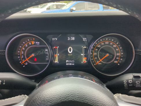 Used 2018 Jeep Wrangler Unlimited Sahara image 26