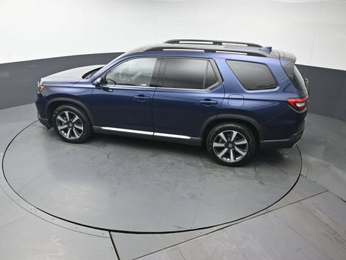 Certified 2024 Honda Pilot Touring image 42