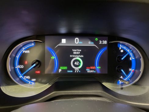 Certified 2024 Toyota RAV4 XLE AWD/4WD image 18