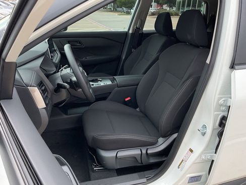 New 2025 Nissan Rogue S image 12