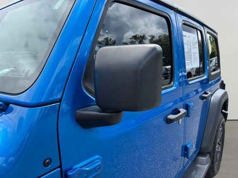 Certified 2025 Jeep Wrangler Unlimited Sport AWD/4WD image 11