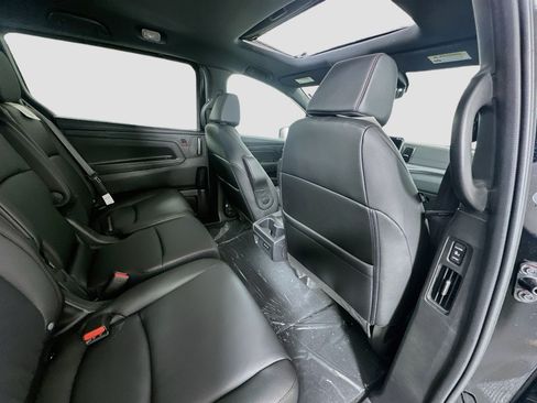 Certified 2025 Honda Odyssey Sport-L image 24