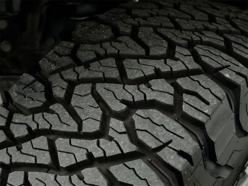 Used 2020 Jeep Gladiator Sport w/ Quick Order Package 24S image 27