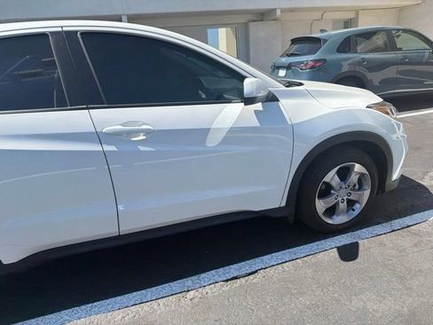 Used 2022 Honda HR-V LX image 15