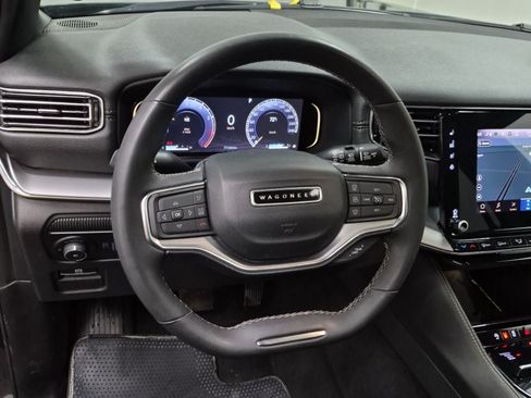 Used 2023 Jeep Wagoneer Series II AWD/4WD image 13