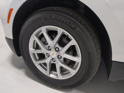 Used 2022 Chevrolet Equinox LS w/ LPO, Chrome Package image 31