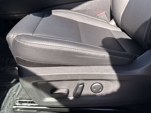 Certified 2025 Nissan Murano SV AWD/4WD image 14