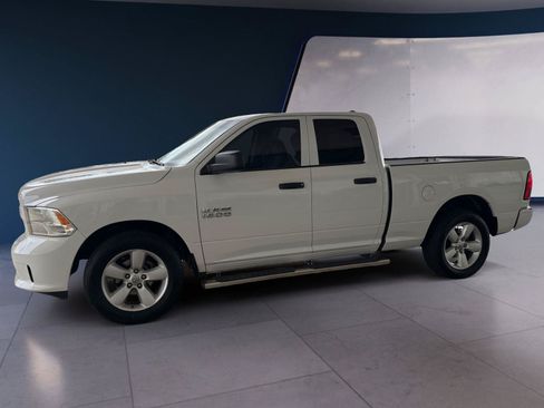 Used 2015 RAM 1500 Express RWD image 2
