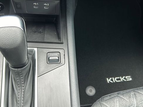 New 2026 Nissan Kicks SV w/ Charging Package image 20