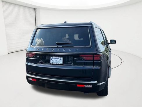Used 2025 Jeep Wagoneer Series II AWD/4WD image 6