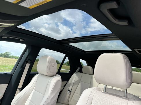 Used 2025 Mercedes-Benz GLE 350 4MATIC image 24