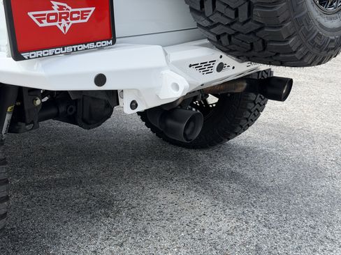 Used 2025 Jeep Wrangler Unlimited Sahara AWD/4WD image 14