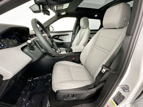 Used 2026 Land Rover Range Rover Evoque S AWD/4WD image 18