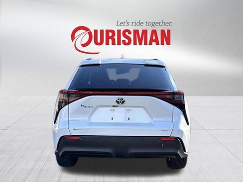 Used 2024 Toyota bZ4X XLE w/ Weather Package image 3