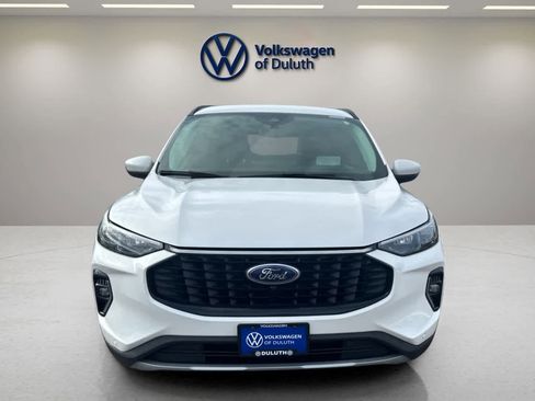 Used 2023 Ford Escape Platinum w/ Premium Technology Package image 8