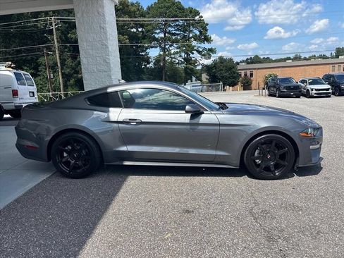 Used 2022 Ford Mustang Coupe w/ Equipment Group 101A RWD image 20
