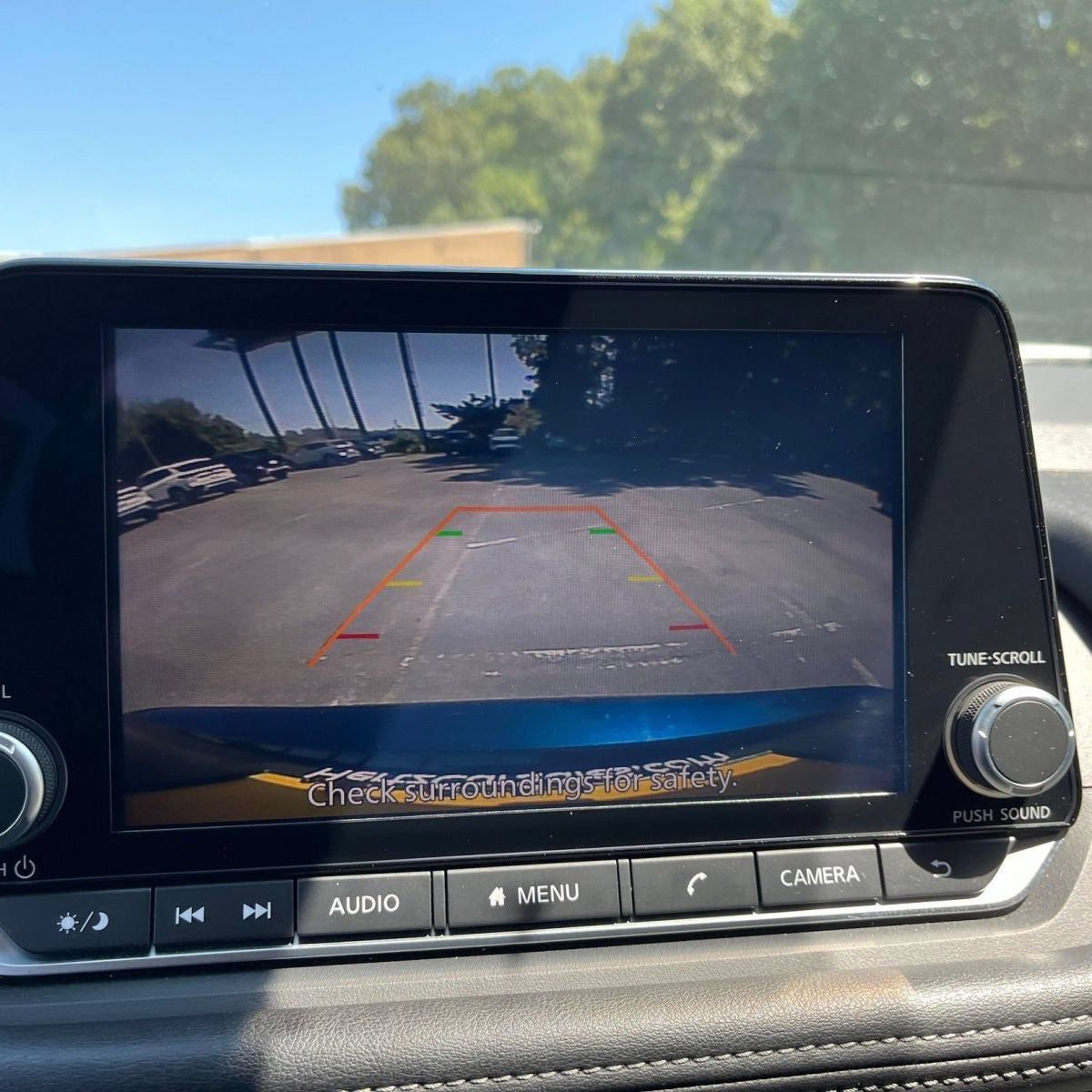 Used 2025 Nissan Rogue SV AWD/4WD image 25