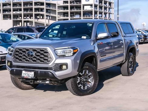 Certified 2022 Toyota Tacoma TRD Off-Road w/ TRD Premium Off Road Package AWD/4WD image 1