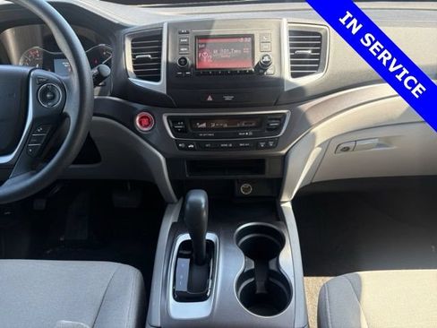 Used 2017 Honda Pilot LX image 11