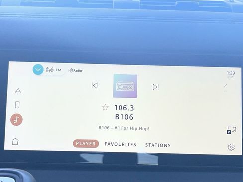 Used 2021 Land Rover Defender 110 X-Dynamic SE image 8