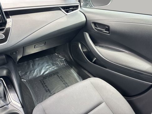 Used 2024 Toyota Corolla LE FWD image 14