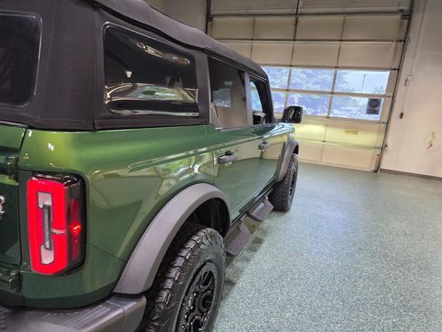 Used 2023 Ford Bronco Badlands AWD/4WD image 7