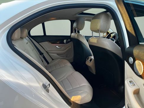 Used 2021 Mercedes-Benz C 300 4MATIC Sedan image 18