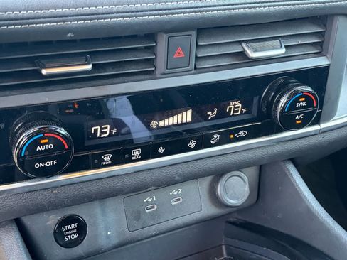 Used 2024 Nissan Rogue SV image 19