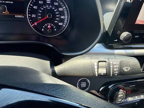 Used 2023 Kia Forte GT-Line w/ GT-Line Premium Package image 32