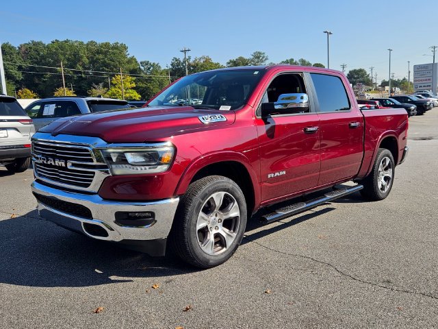 Used 2022 RAM 1500 Laramie AWD/4WD image 3