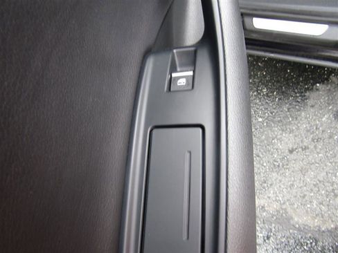 Used 2018 Audi Q7 3.0T Premium Plus image 33