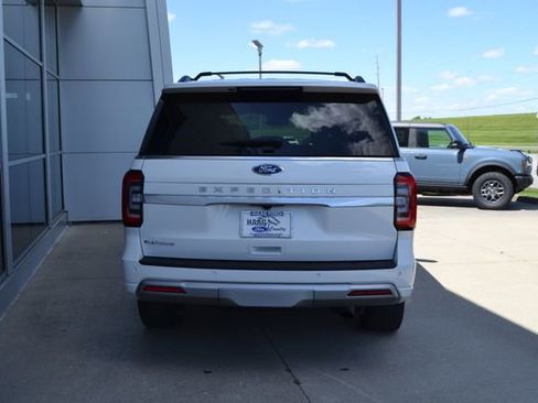 Certified 2024 Ford Expedition Platinum AWD/4WD image 4