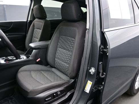 Used 2018 Chevrolet Equinox LT w/ Sun & Infotainment Package image 12