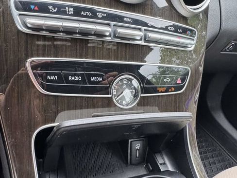 Used 2019 Mercedes-Benz C 300 Sedan image 36